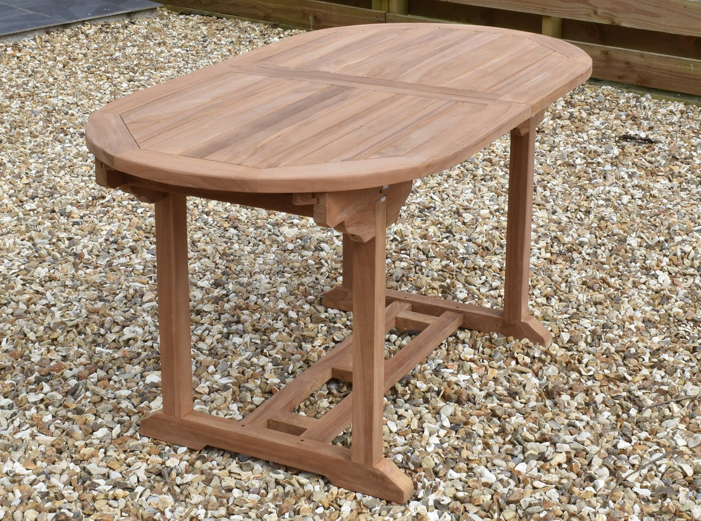 6 Seater Oval Extending Teak Set with Classic Folding Chairs