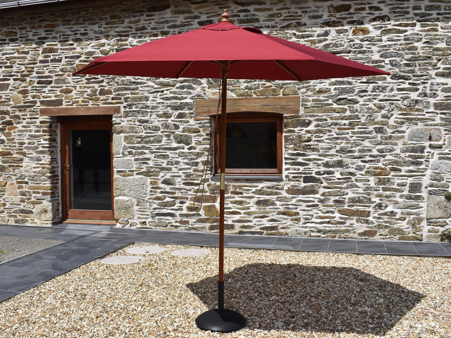 2.5 Hexagonal parasol open Burgundy