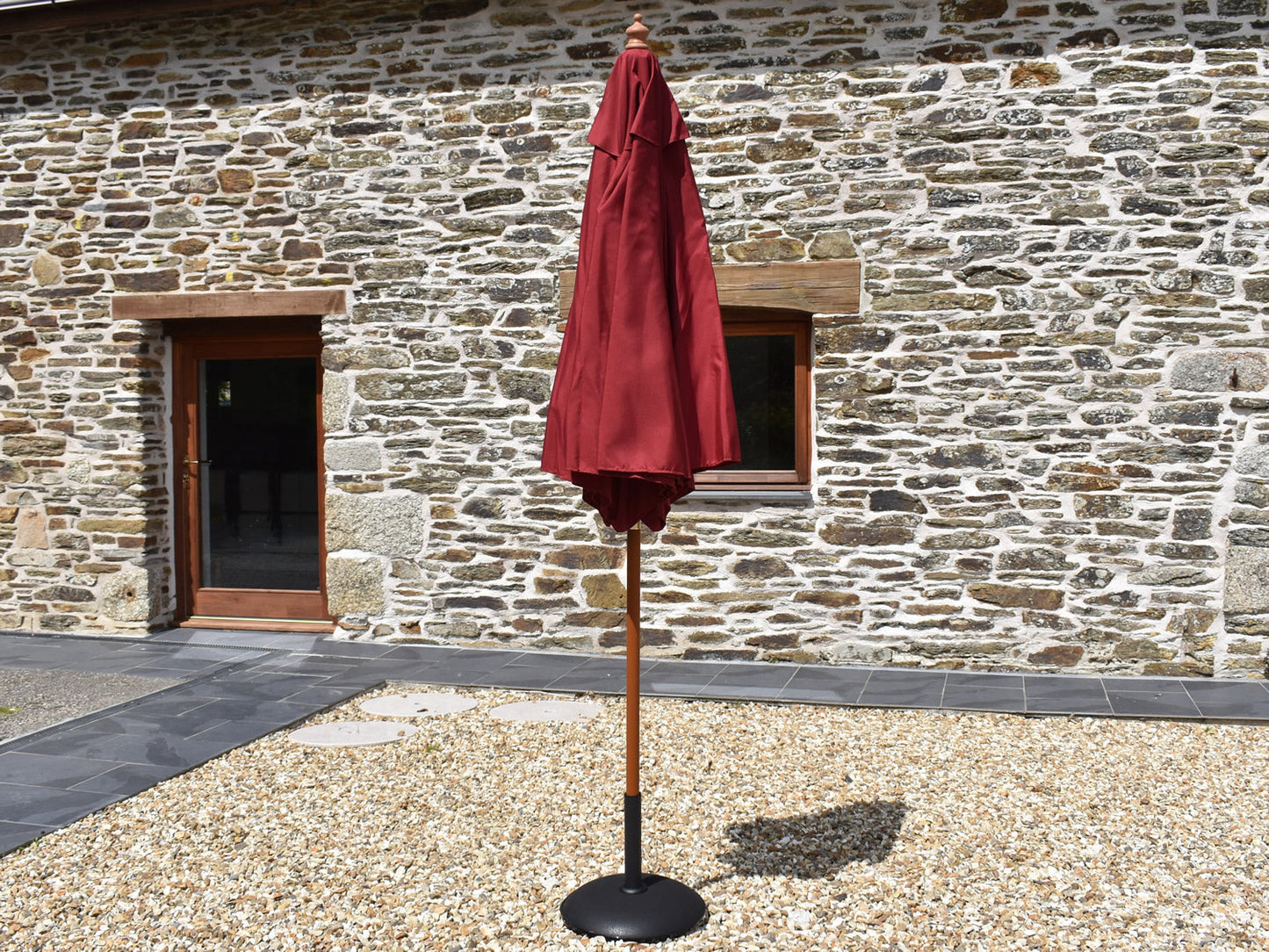 2.5 Hexagonal parasol closed Burgundy