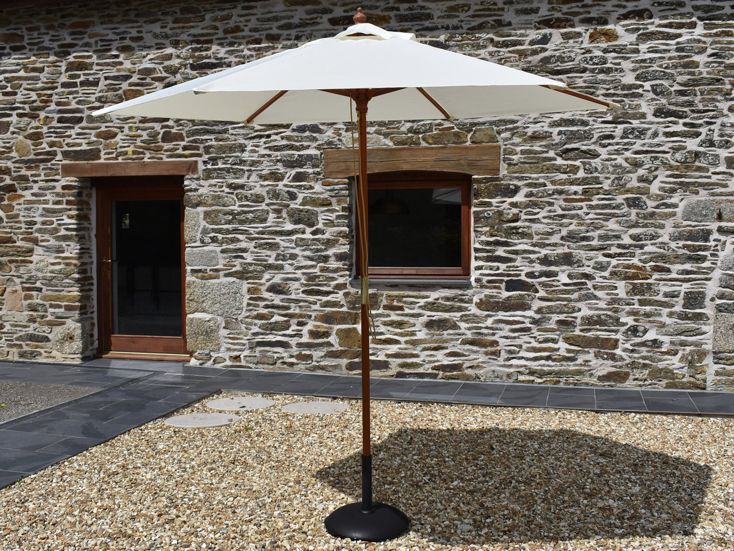 2.5 Hexagonal parasol open Natural