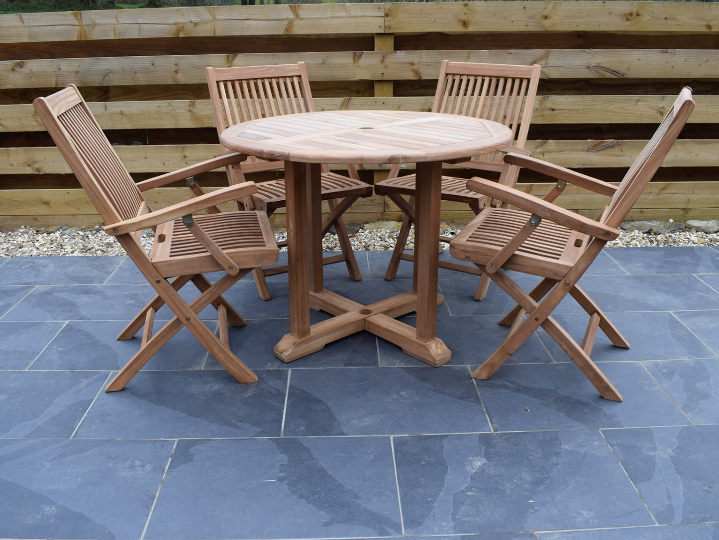 4 Seater Round Pedestal Teak Set with Folding Armchairs