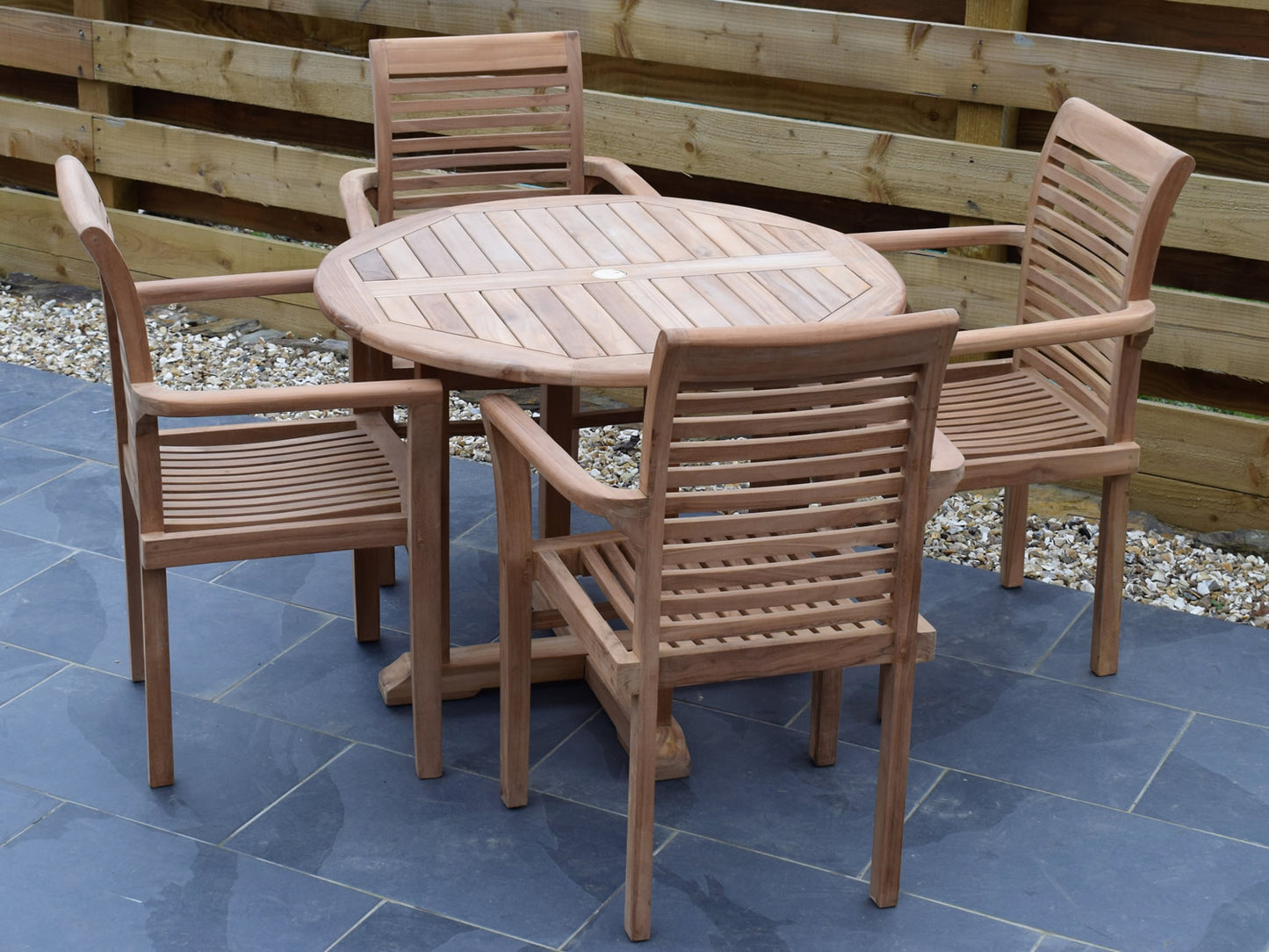 4 Seater Round Pedestal Teak Set with Newbury Stacking Armchairs