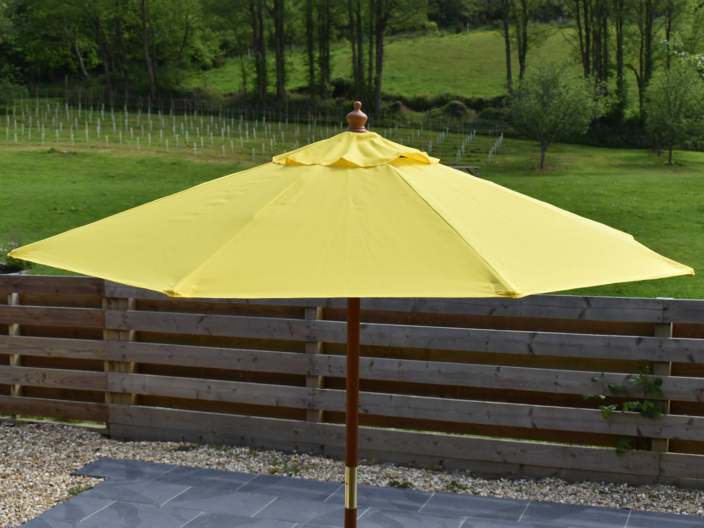 2m Octagonal parasol side view