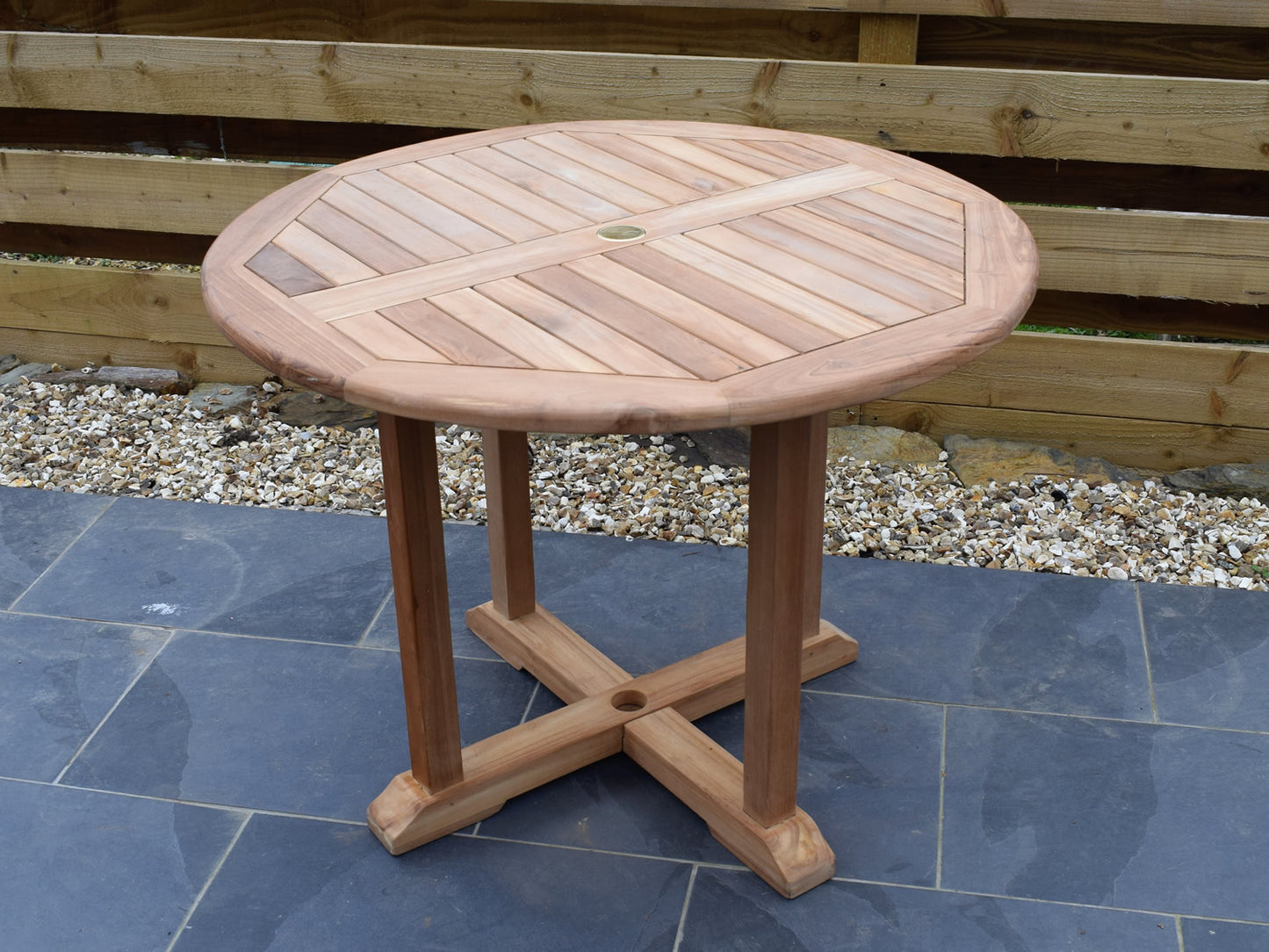 4 Seater Round Pedestal Teak Set with Classic Folding Armchairs