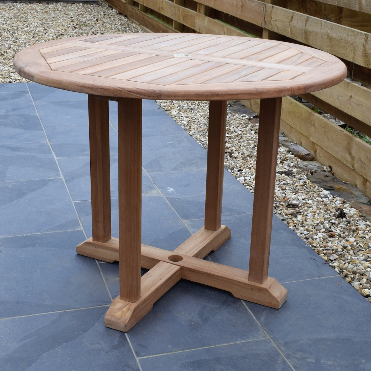 4 Seater Round Pedestal Teak Set with Classic Folding Armchairs