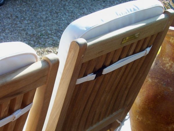 8 Seater Oval Pedestal Teak Set with Folding Chairs & Armchairs