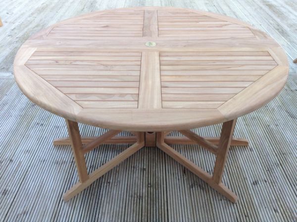 Teak 140cm Round Gate-leg Folding Table