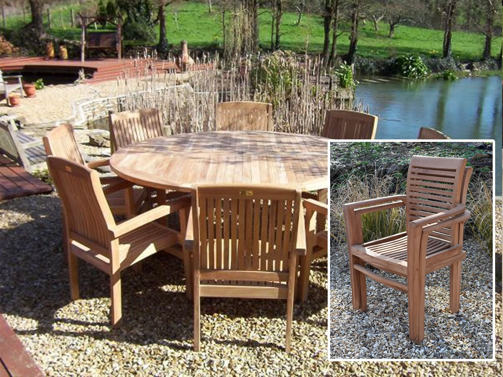 8 Seater Round Pedestal Teak Set with Newbury Stacking Armchairs