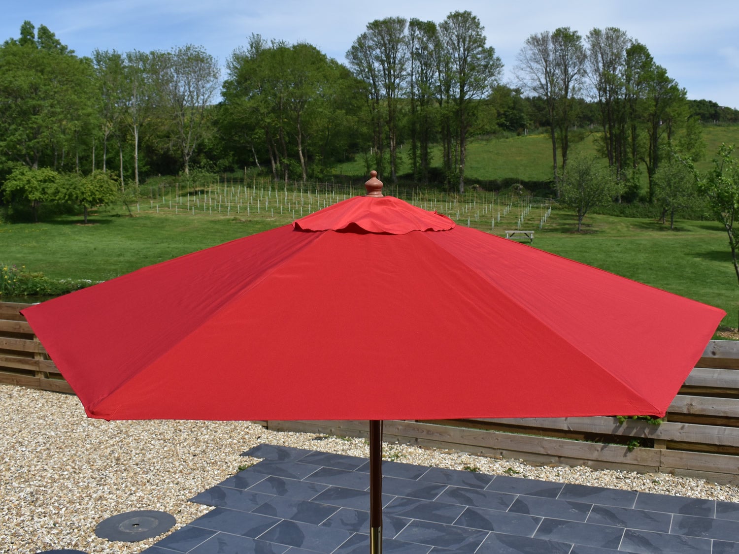 2.5 Hexagonal parasol side view Red