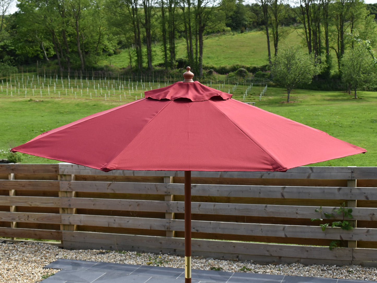 2m Octagonal parasol side view Burgundy