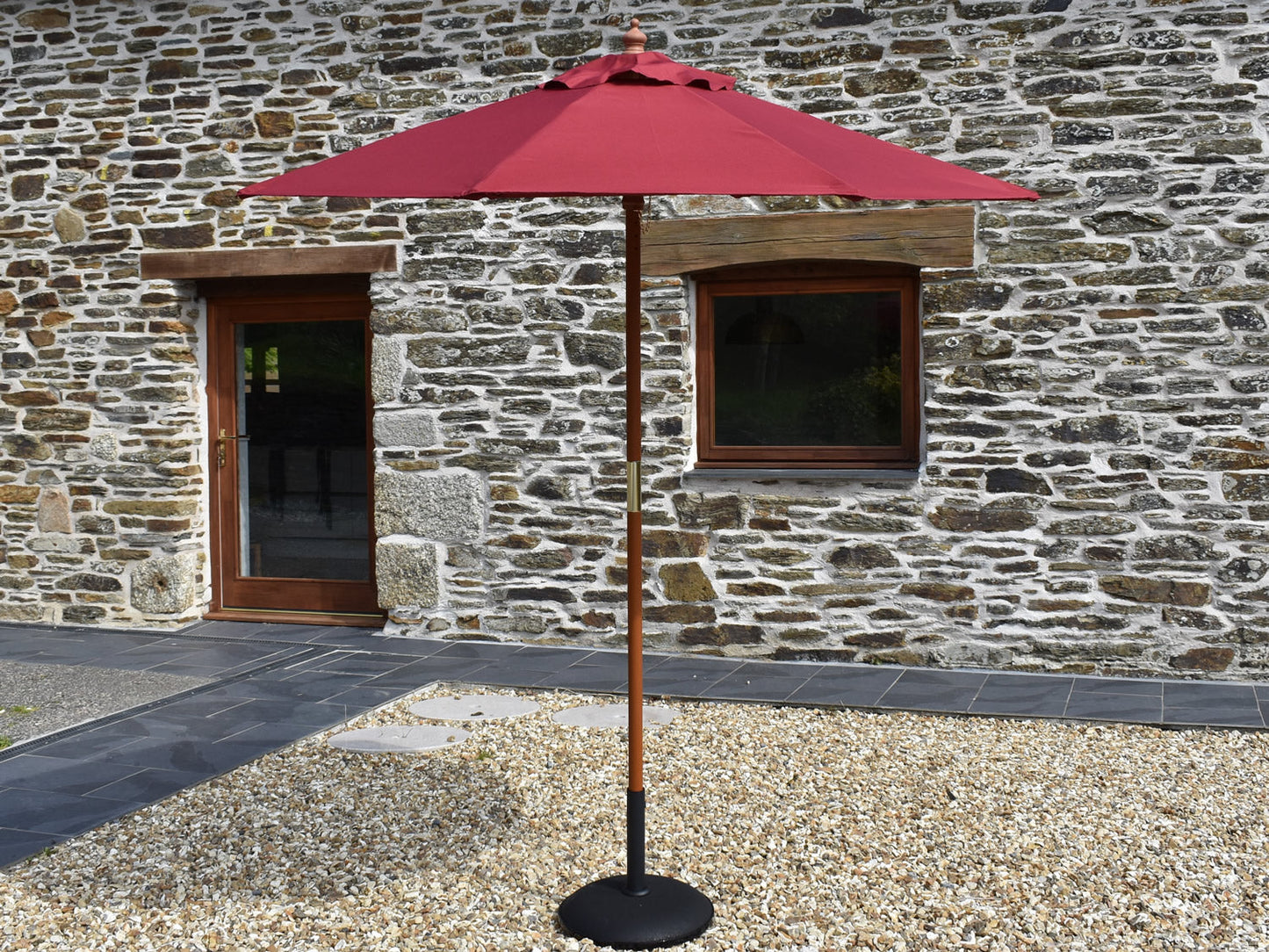 2m Octagonal parasol side view Burgundy
