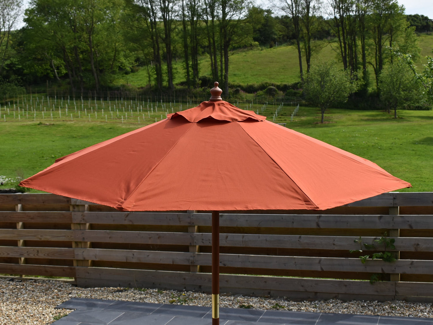 2m Octagonal parasol side view Terracotta