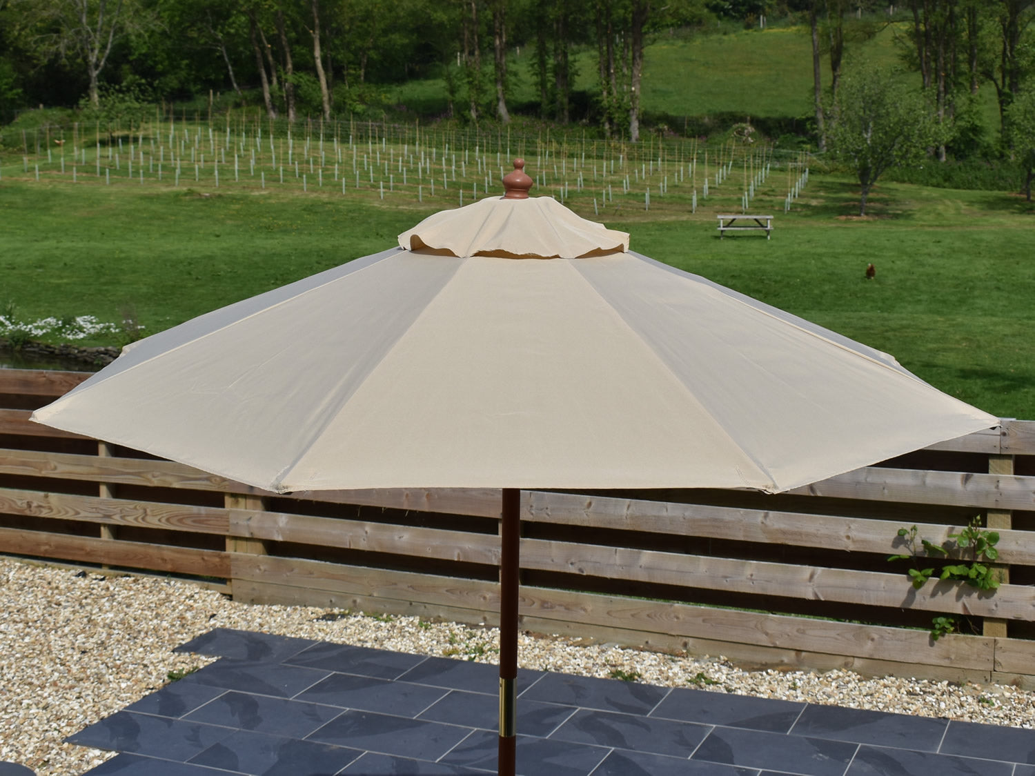 2m Octagonal parasol side view Cappuccino