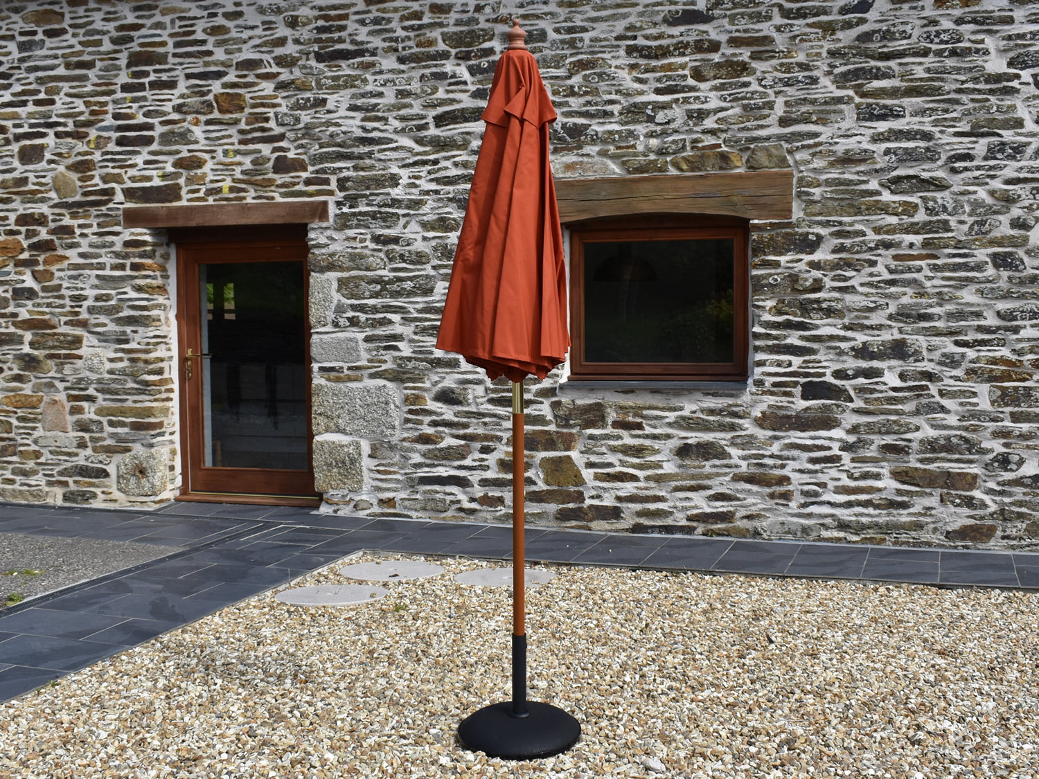 2m Octagonal parasol closed Terracotta