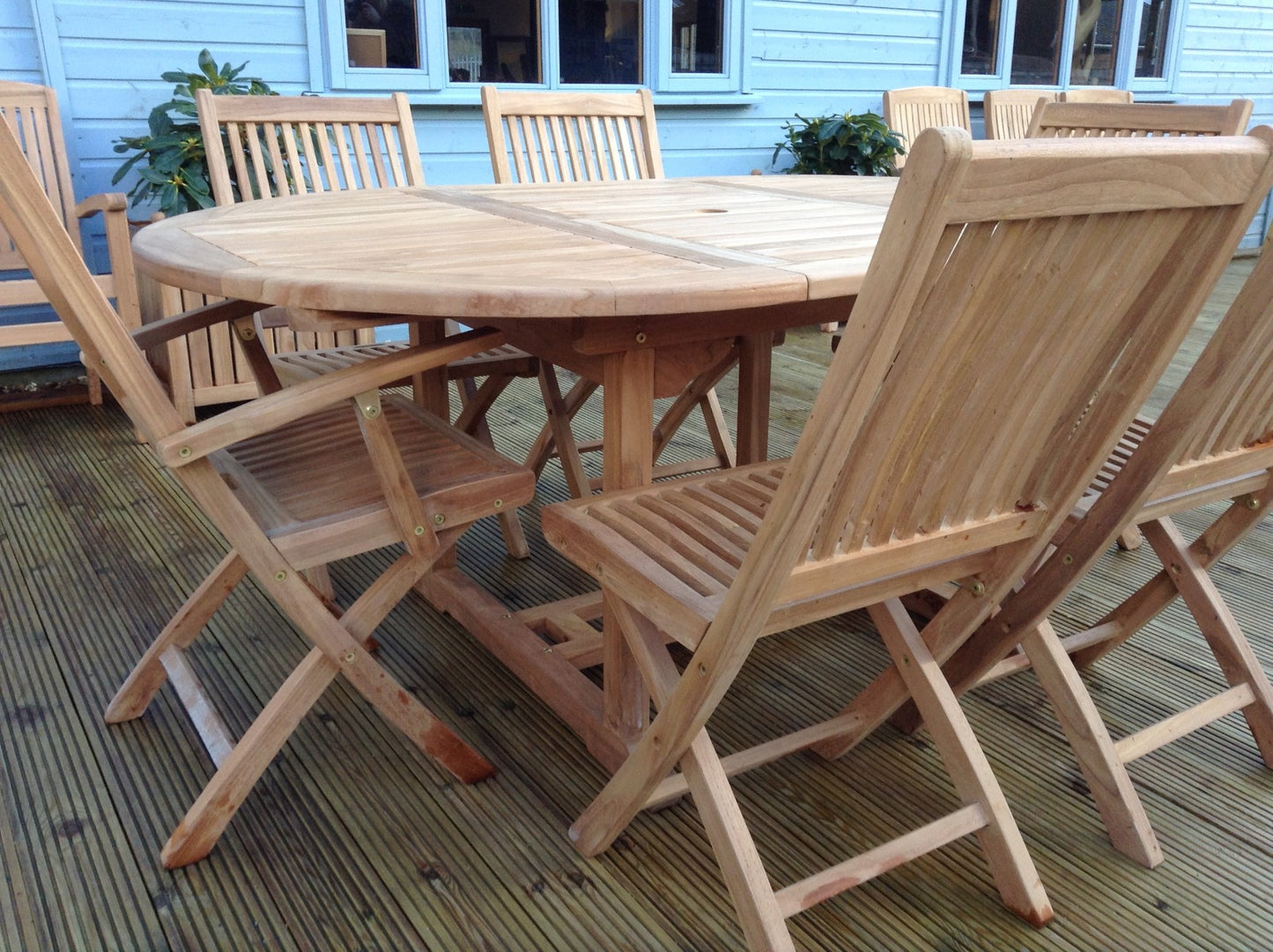 6 Seater Oval Pedestal Teak Set with Folding Chairs & Armchairs