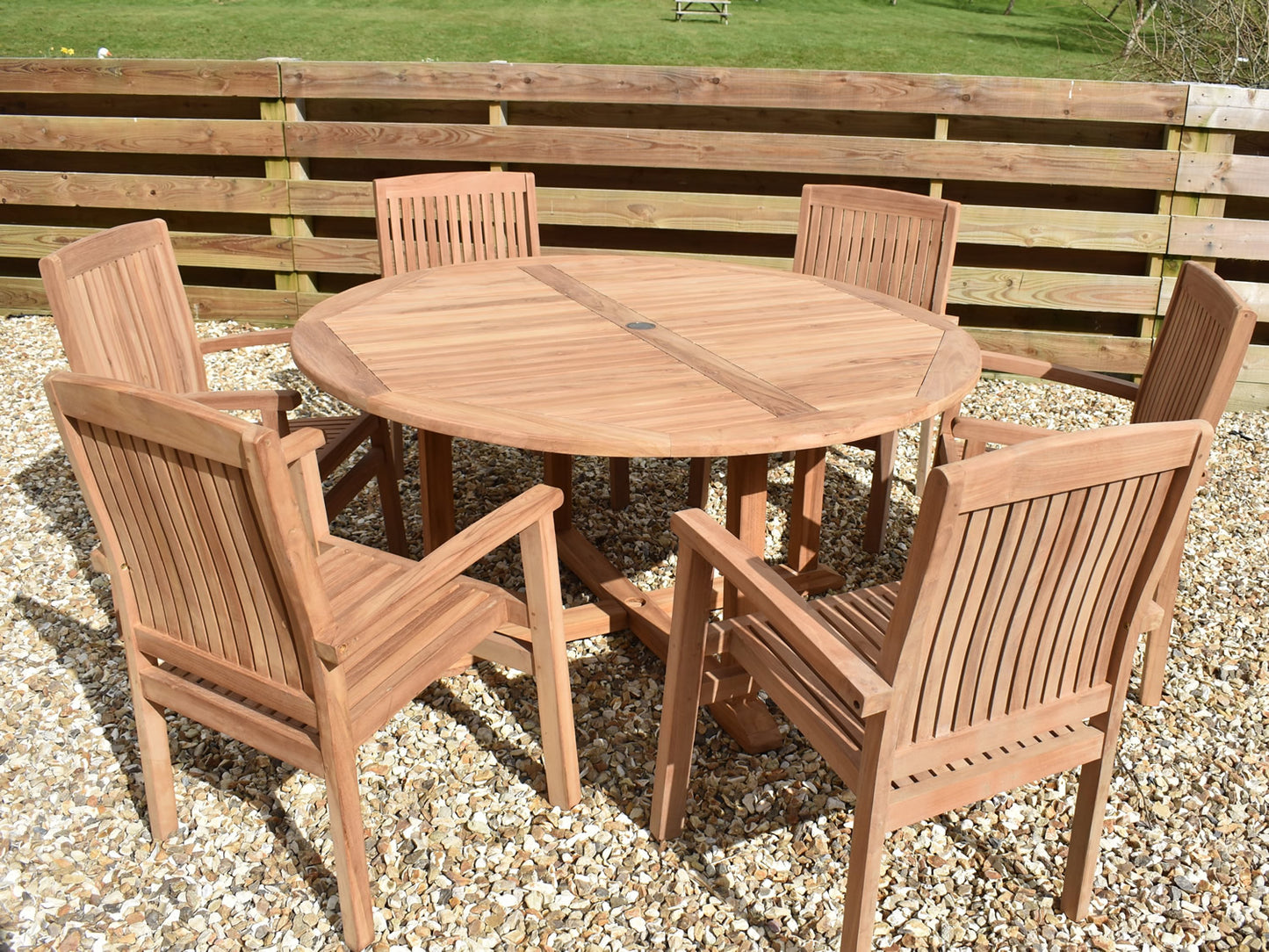 6 Seater Round Pedestal Teak Set with Henley Stacking Armchairs