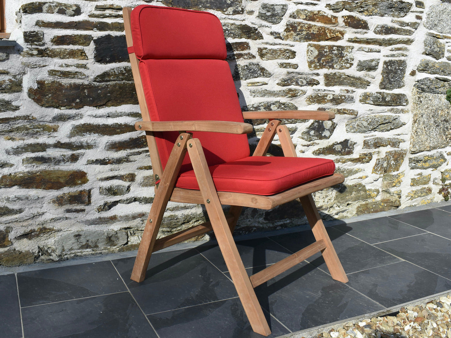 Classic bright red garden cushion for recliner chairs