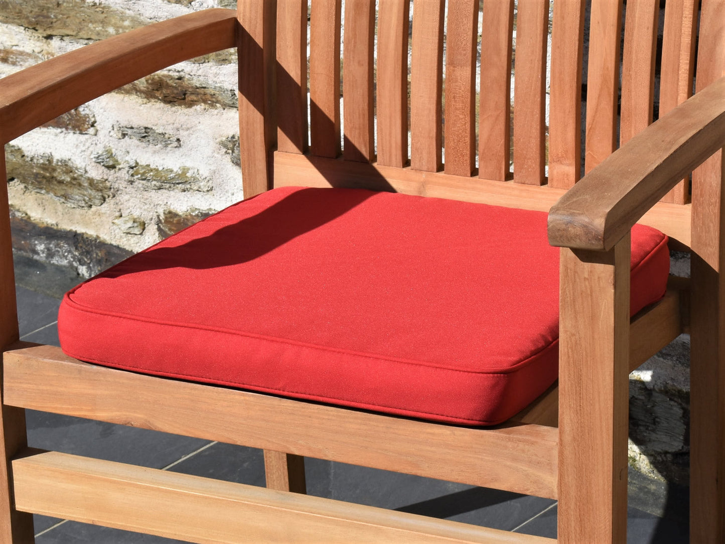 Large outdoor garden seat pad Red, close view