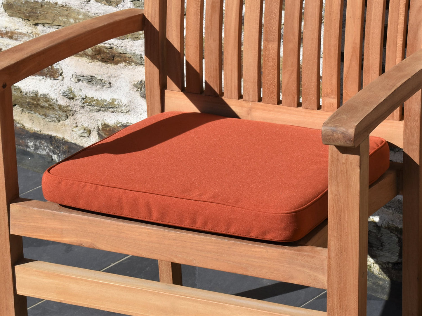 Large outdoor garden seat pad Terracotta, close view