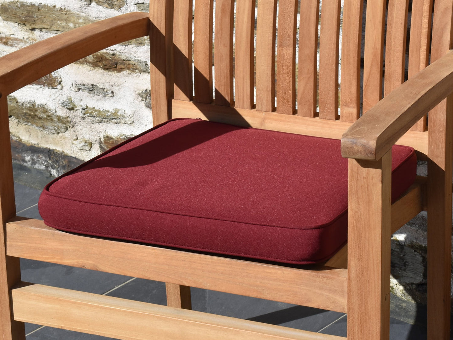 Large outdoor garden seat pad Burgundy, close view