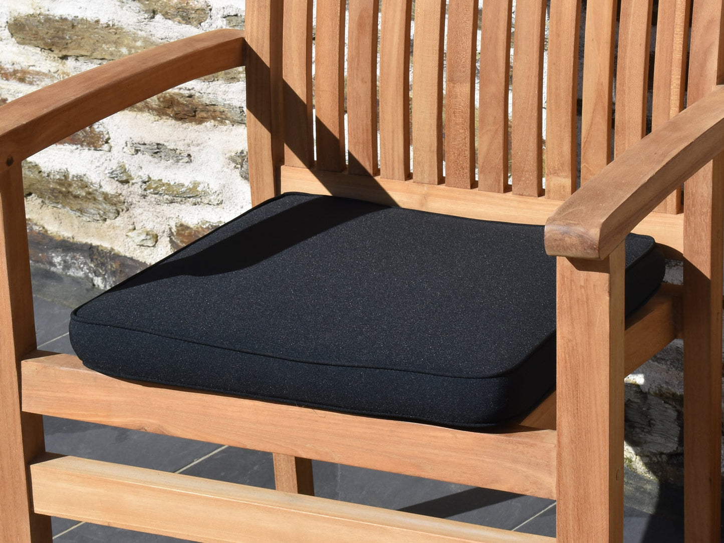 Large outdoor garden seat pad Black, close view