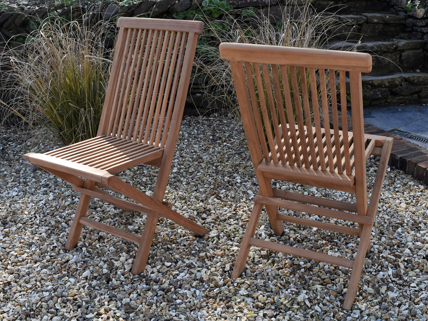 2 Seater Round Folding Teak Set with Classic Folding Chairs