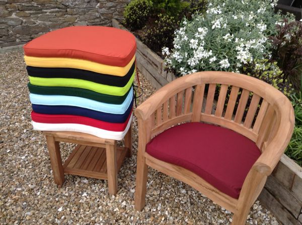 Classic burgundy wine colour outdoor cushion for curved San Francisco style garden armchair
