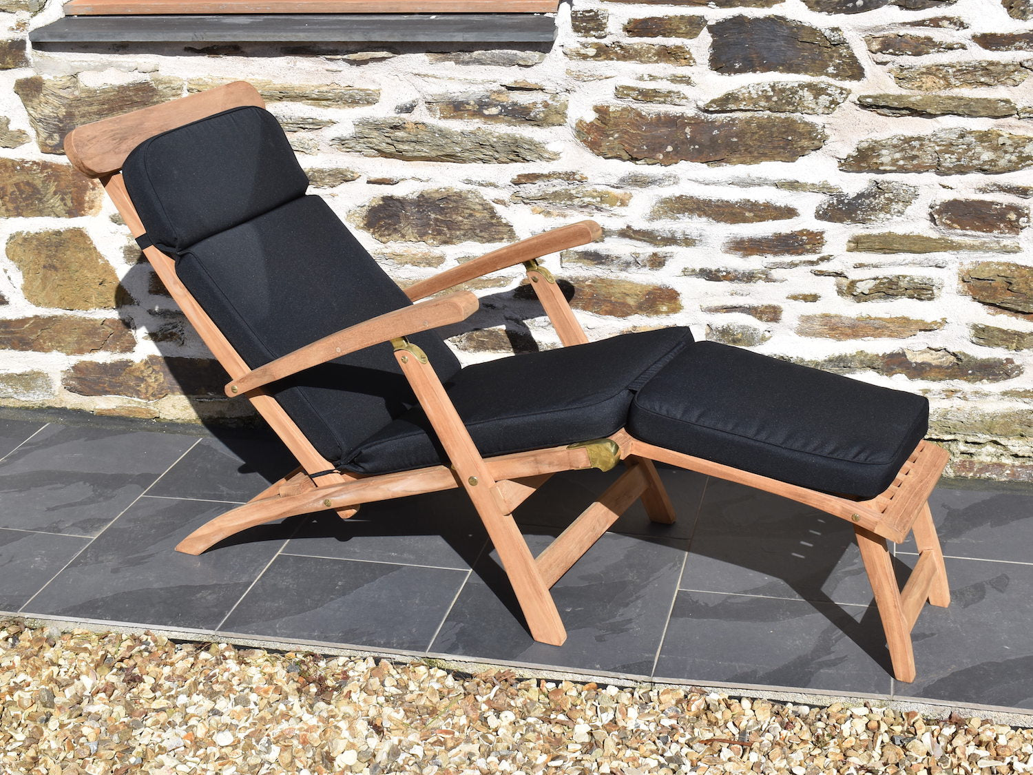 traditional steamer chair cushion in black
